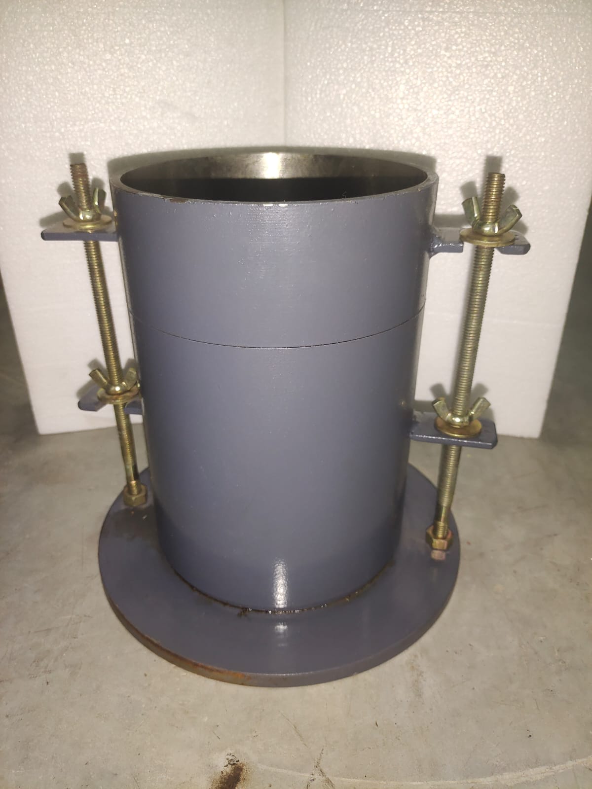 IS 9669 - CBR MOULD-MILD STEEL-150MM DIA-WITH COLLAR AND BASE PLATE